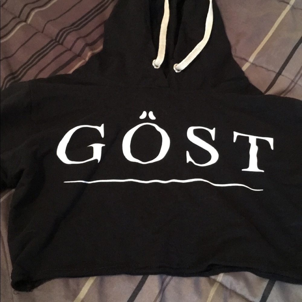 Cropped hoodie